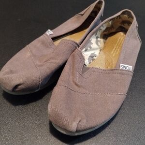 TOMS Classic Canvas Slip-Ons in Taupe
